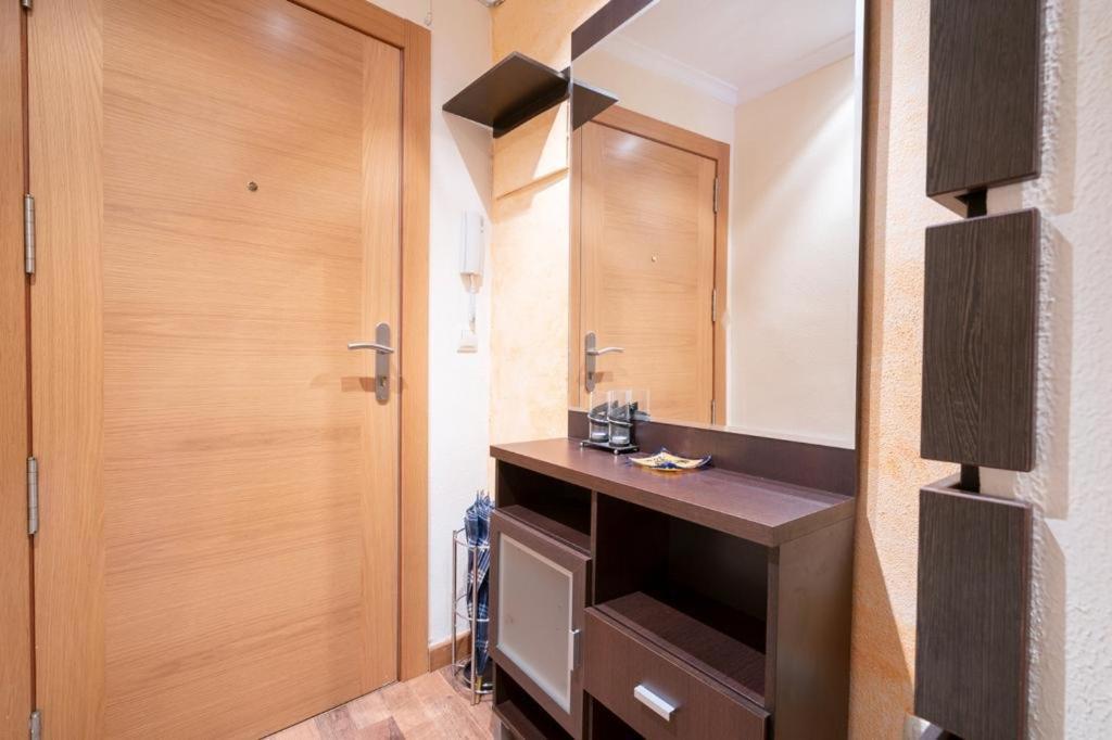Apartamento Santa Maria อาลิกันเต ภายนอก รูปภาพ